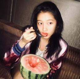 女生给你发吃瓜,揭秘娱乐圈最新“吃瓜”事件
