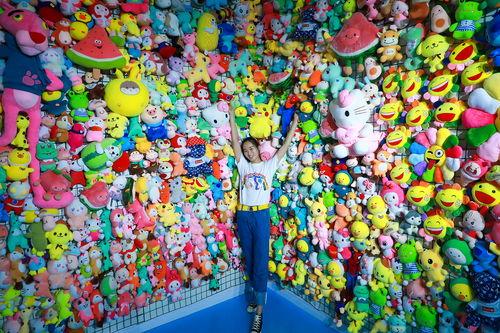 麻将网红打卡拍照,探寻麻将文化新风尚