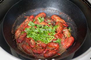 爆料麻辣小龙虾做法视频,视频揭秘家常美味