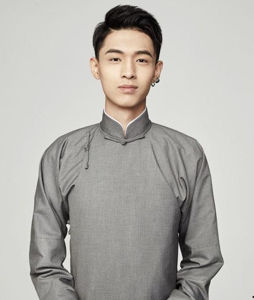 林书辞万元定制看料,揭秘高端定制潮流背后的故事